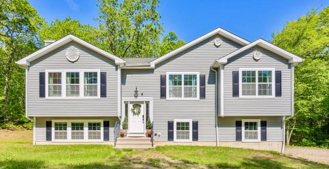 Photo of 2 Red Fox Run, Wolcott, CT 06716 (MLS # 24133049)