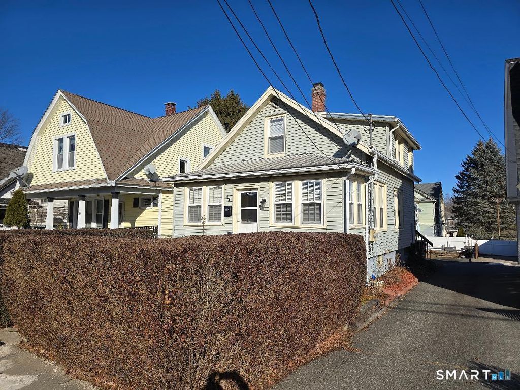 Photo of 39 Lockhart Avenue, Waterbury, CT 06705 (MLS # 24148596)