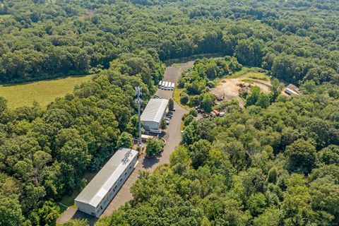 106 Willenbrock Road Oxford CT 06478