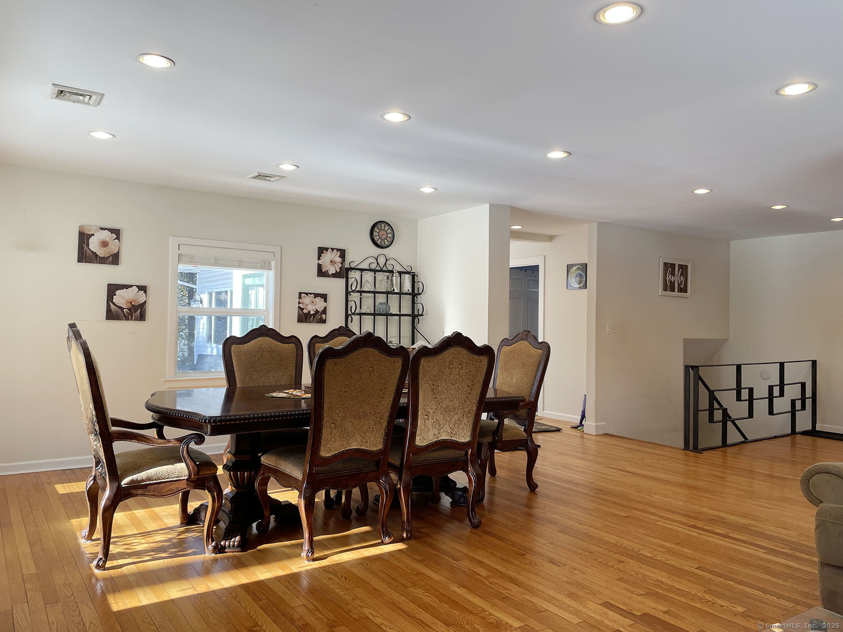28 Maple Drive, Middlebury, Connecticut image 14