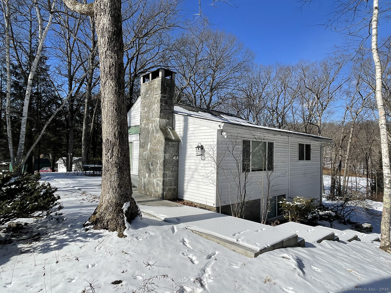 28 Maple Drive, Middlebury, Connecticut image 4