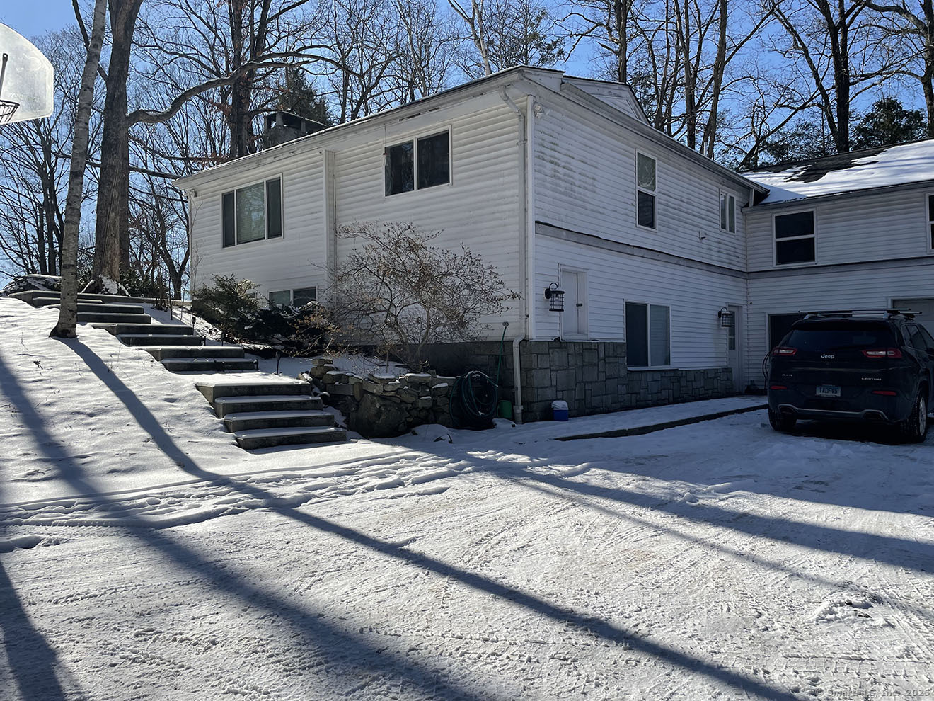 28 Maple Drive, Middlebury, Connecticut image 5