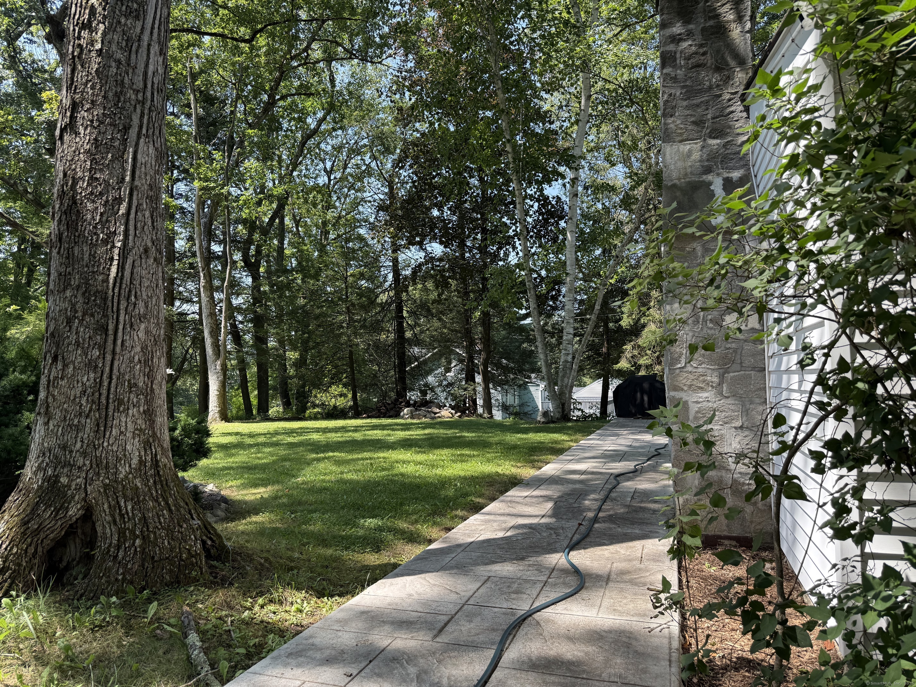 28 Maple Drive