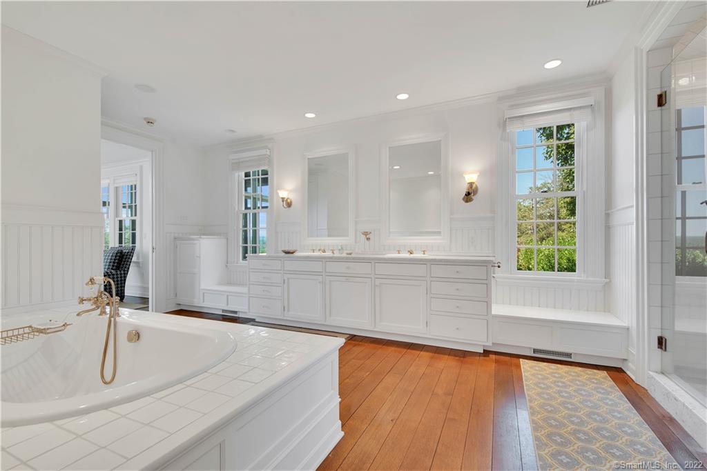 Avon, Connecticut 06001, United States, 6 Bedrooms Bedrooms, ,6 BathroomsBathrooms,Residential,Active,139362