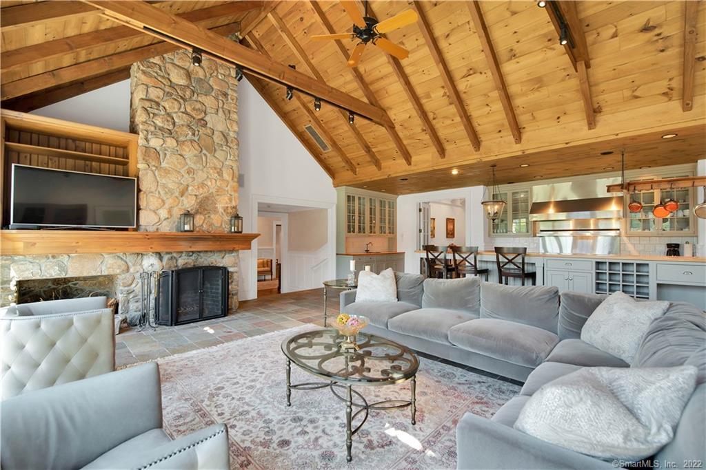 Avon, Connecticut 06001, United States, 6 Bedrooms Bedrooms, ,6 BathroomsBathrooms,Residential,Active,139362