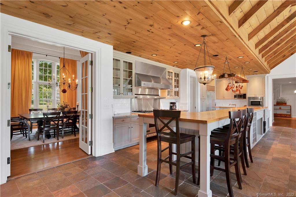 Avon, Connecticut 06001, United States, 6 Bedrooms Bedrooms, ,6 BathroomsBathrooms,Residential,Active,139362