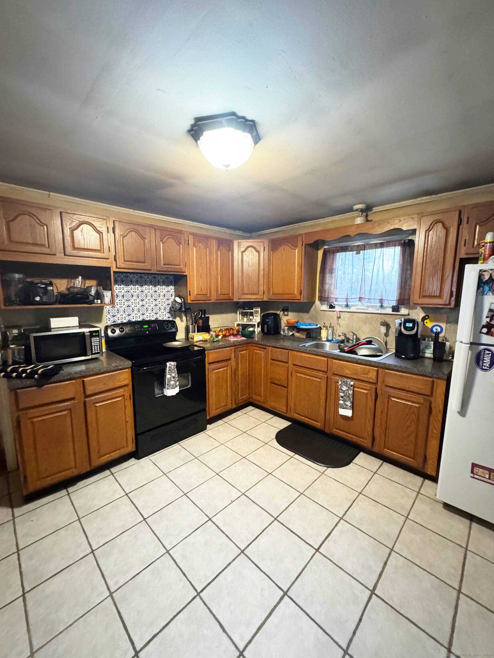 36 Cricket Drive, Meriden, Connecticut image 4