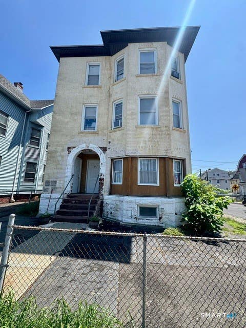 Multifamily For Sale - 54 New Park Avenue<br/> Hartford, CT 06106