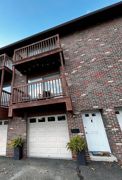 Photo of 322 Knapps Highway #322, Fairfield, CT 06825 (MLS # 24142437)