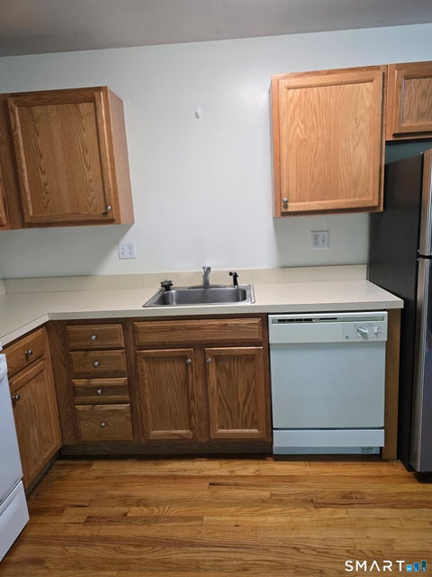 Tiny photo for 680 Boston Post Road #32, Milford, CT 06460 (MLS # 24207179)