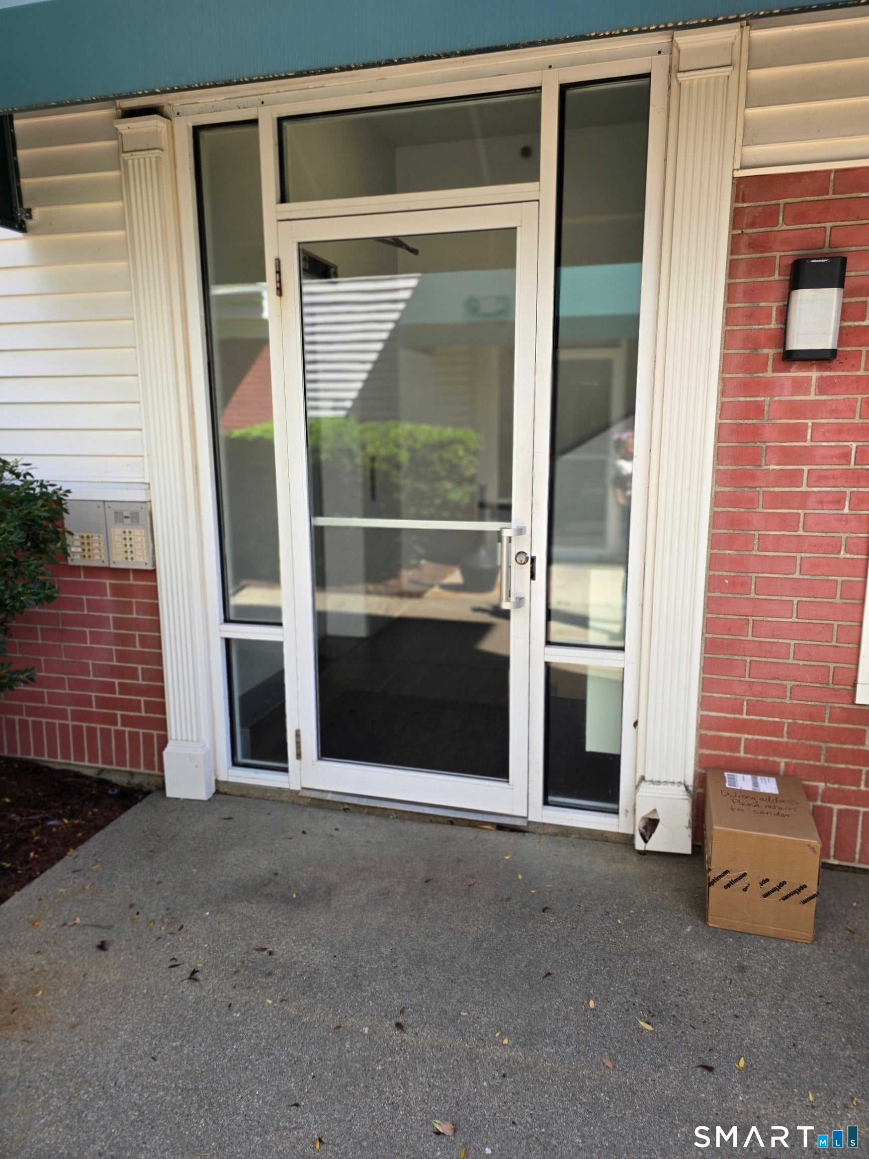 680 Boston Post Road 32