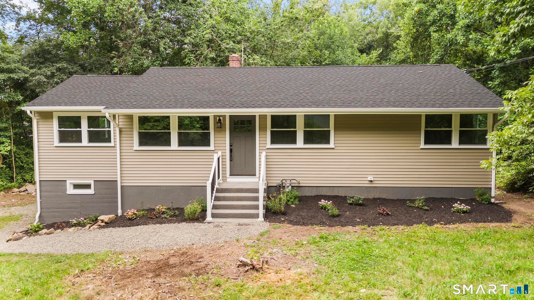 35 Columbine Drive
