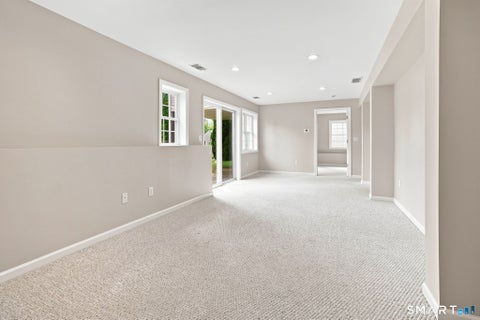 Tiny photo for 8 S Pond Road #8, Bloomfield, CT 06002 (MLS # 24202421)