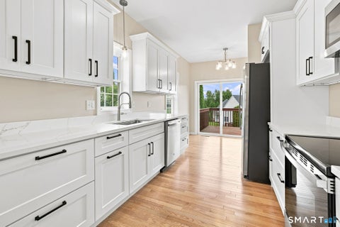 Tiny photo for 8 S Pond Road #8, Bloomfield, CT 06002 (MLS # 24202421)
