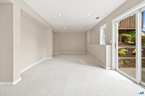 Tiny photo for 8 S Pond Road #8, Bloomfield, CT 06002 (MLS # 24202421)