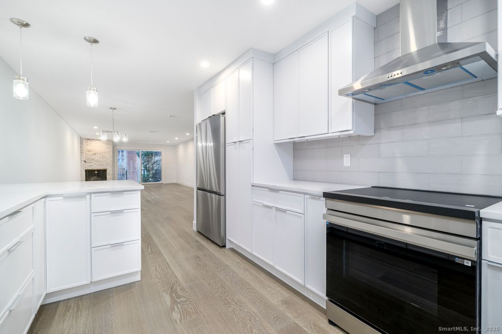 Photo of 206 Gillies Lane #1-5, Norwalk, CT 06854 (MLS # 24142745)