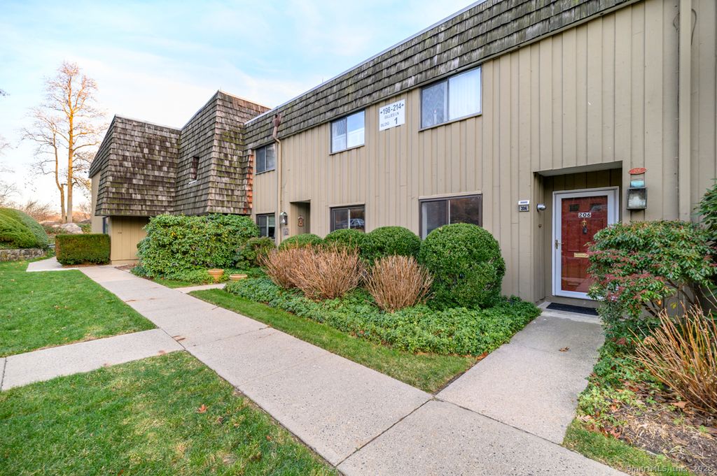 Photo of 206 Gillies Lane #1-5, Norwalk, CT 06854 (MLS # 24142745)