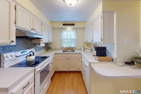 Tiny photo for 7 Old Farms Lane #7, New Milford, CT 06776 (MLS # 24164836)