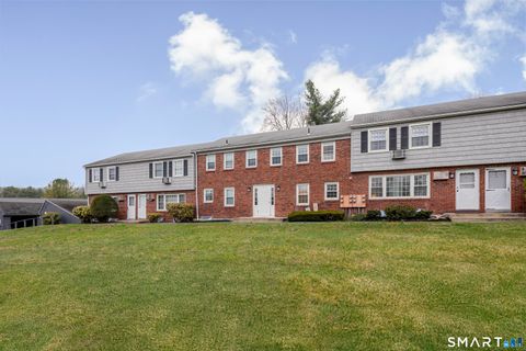 Tiny photo for 7 Old Farms Lane #7, New Milford, CT 06776 (MLS # 24164836)