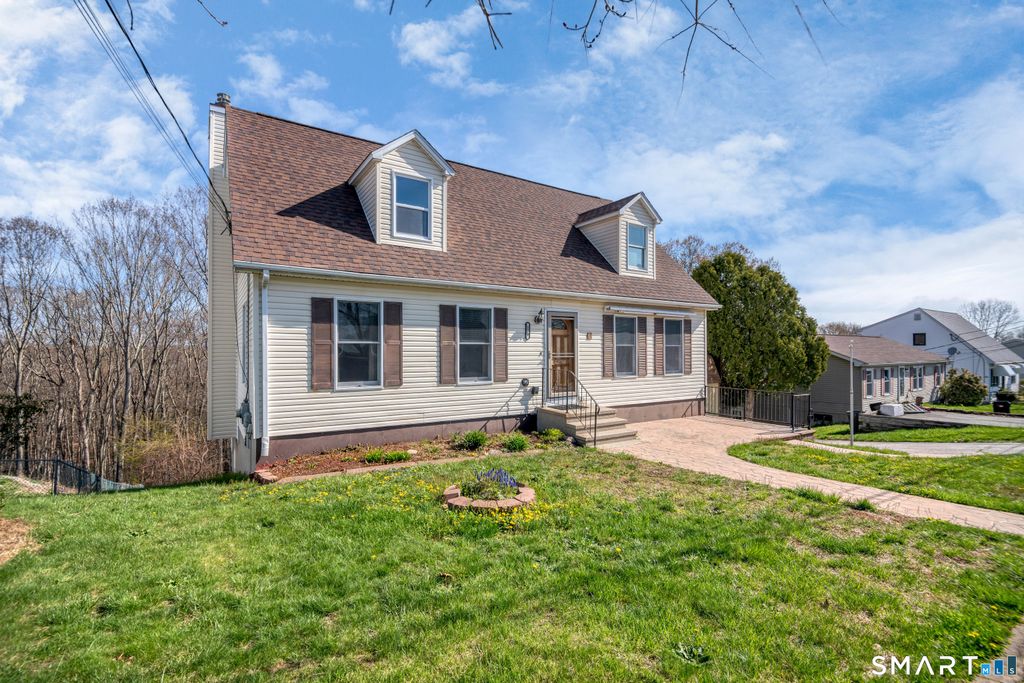 Photo of 178 Mirra Drive, Groton, CT 06340 (MLS # 24170194)