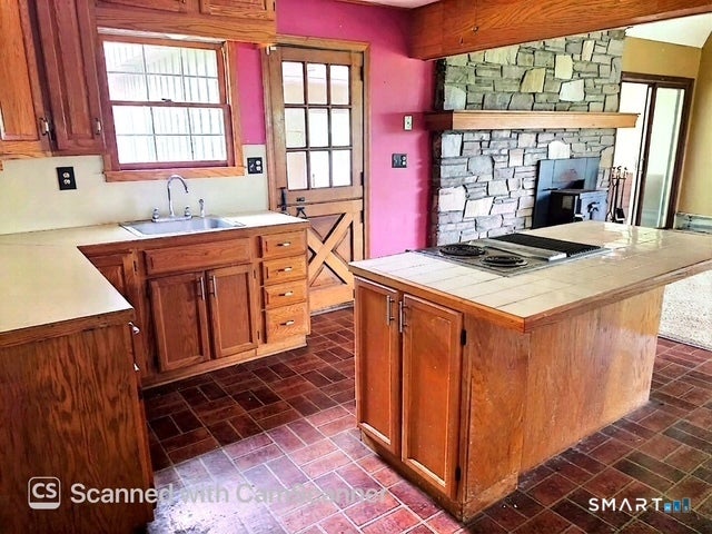 212 New Road