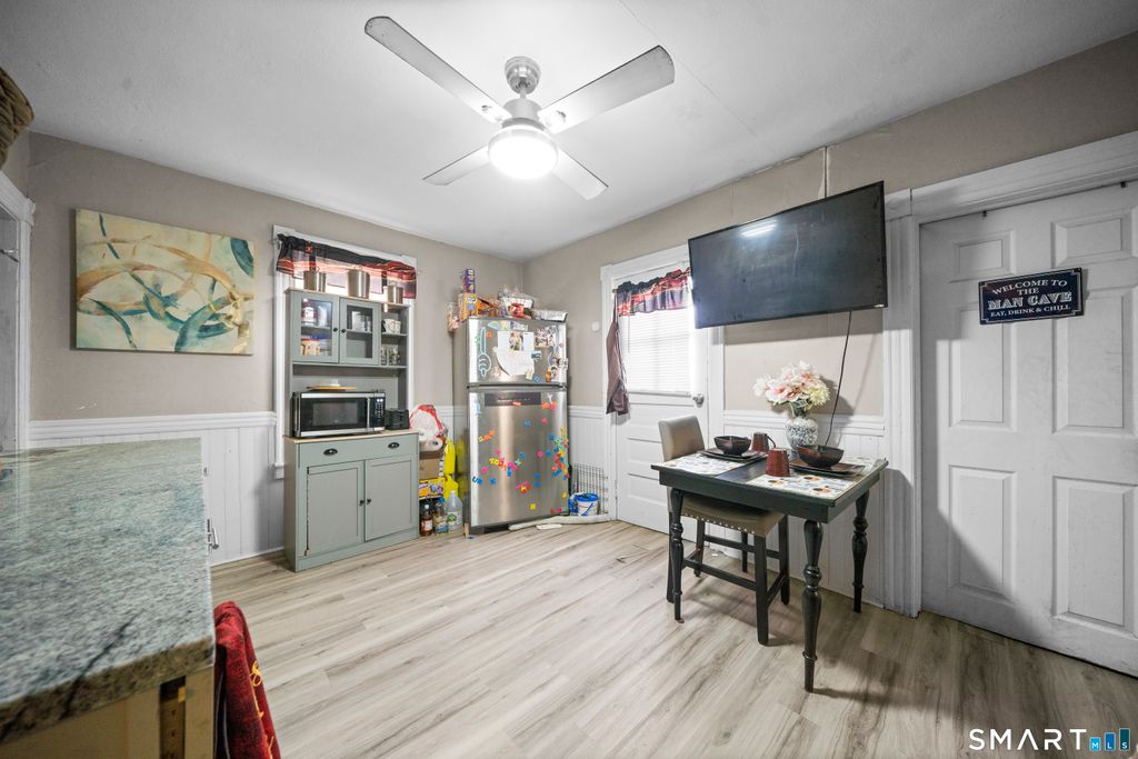 Photo of 33 Sunrise Avenue, New Britain, CT 06051 (MLS # 24146681)