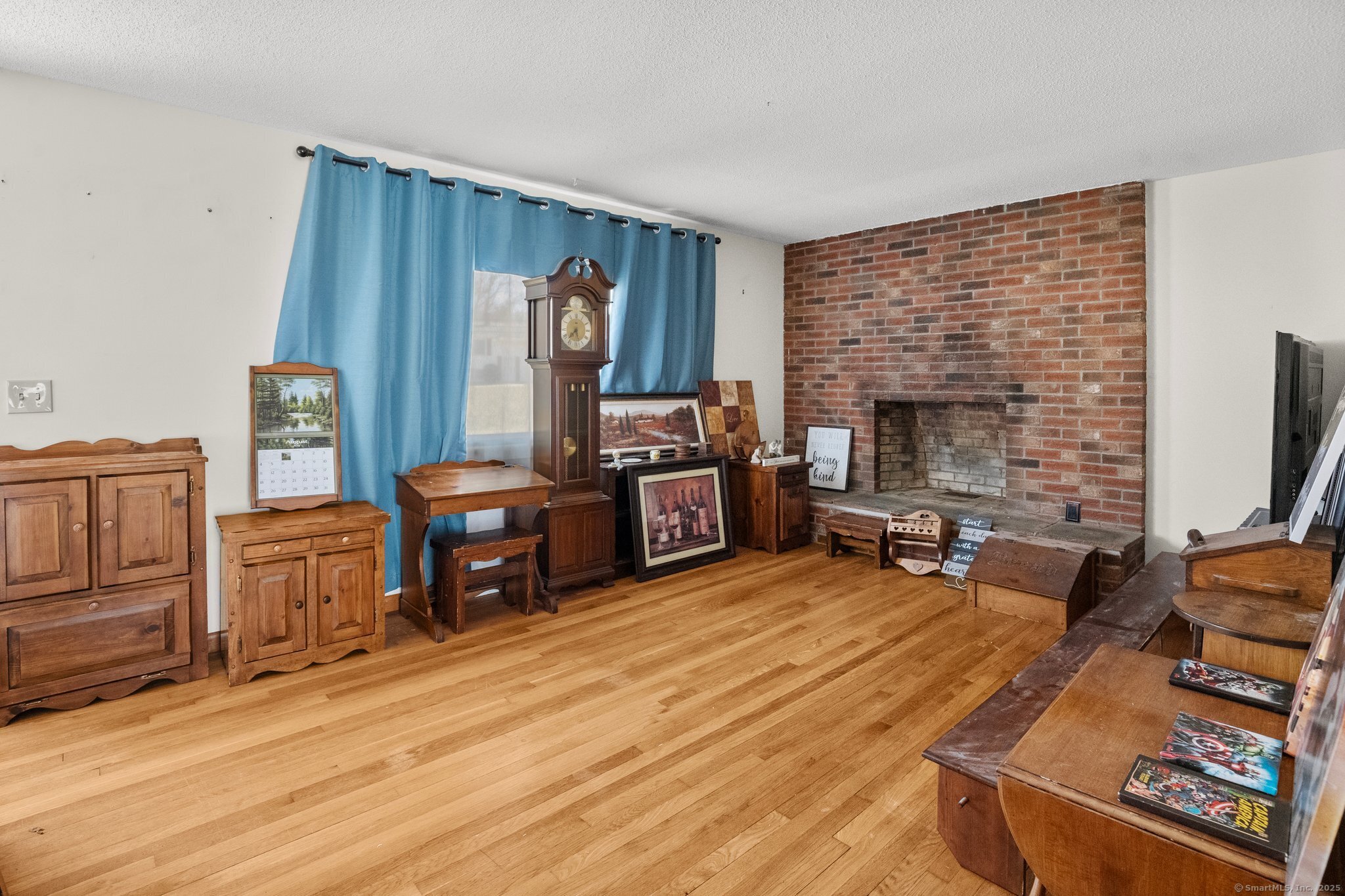 16 Rivaldi Drive, North Branford, Connecticut image 10