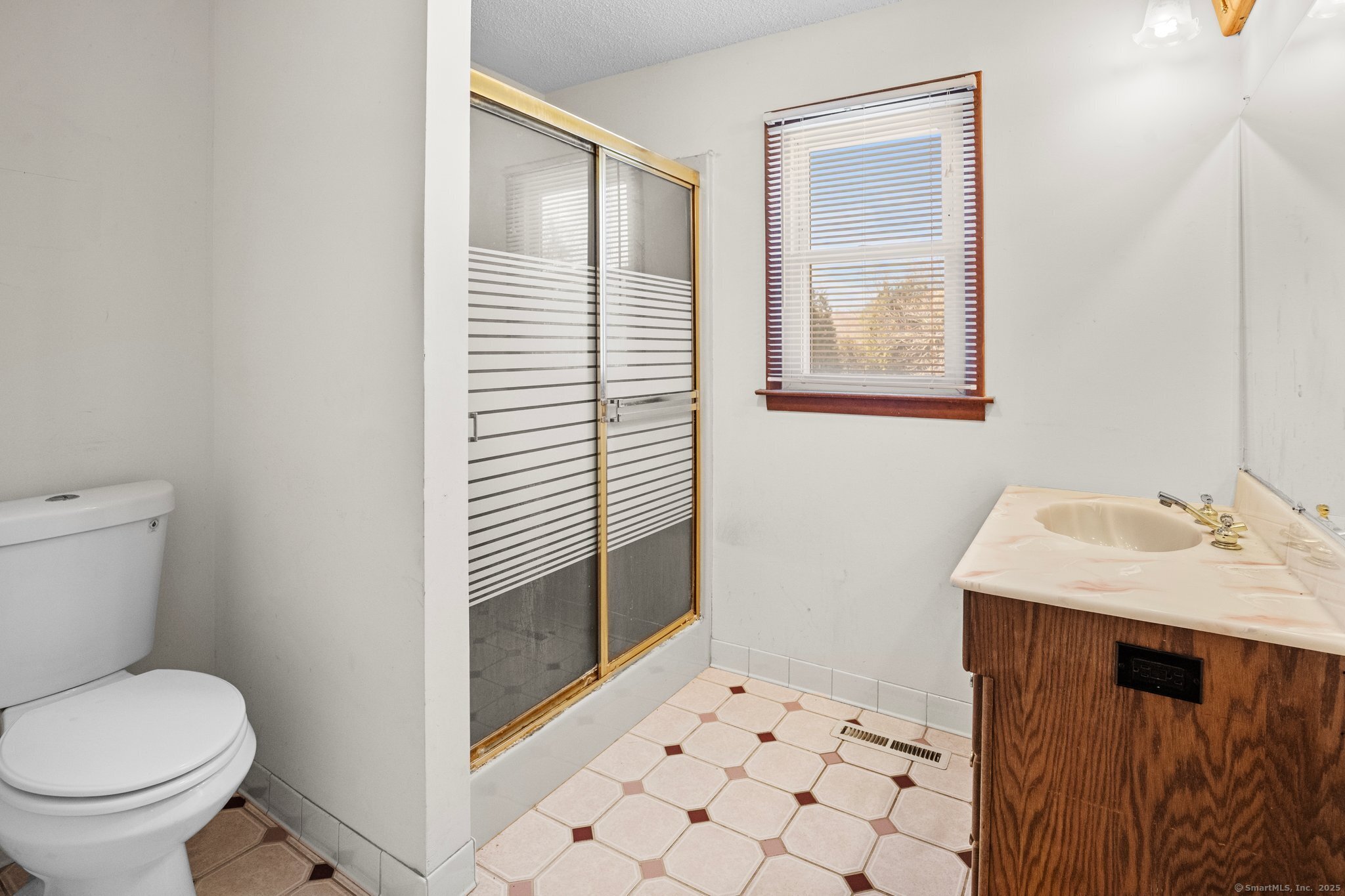 16 Rivaldi Drive, North Branford, Connecticut image 18