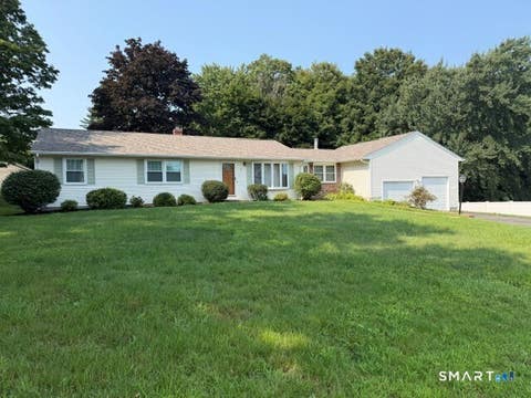 Photo of 4 Kish Place, Wallingford, CT 06492 (MLS # 24198666)