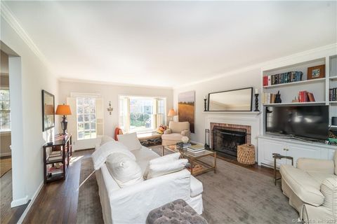 Tiny photo for 143 East Avenue #143, New Canaan, CT 06840 (MLS # 24157010)