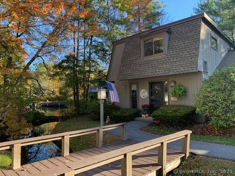 Photo of 22 Heritage Drive #22, Avon, CT 06001 (MLS # 24133370)