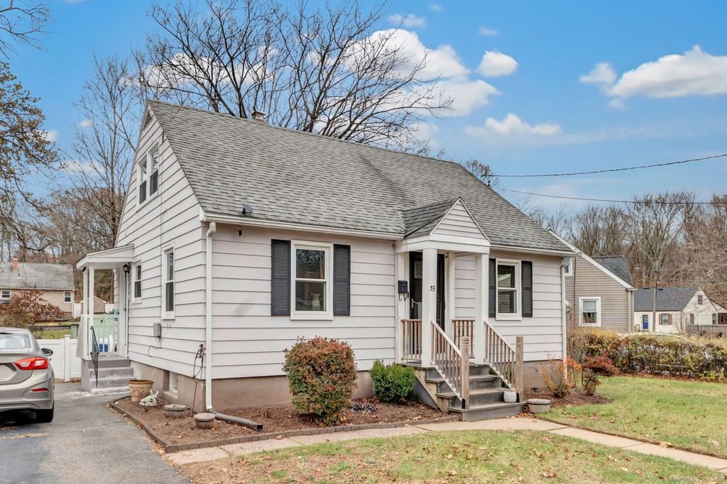 Photo of 53 S Hawthorne Street, Manchester, CT 06040 (MLS # 24143056)