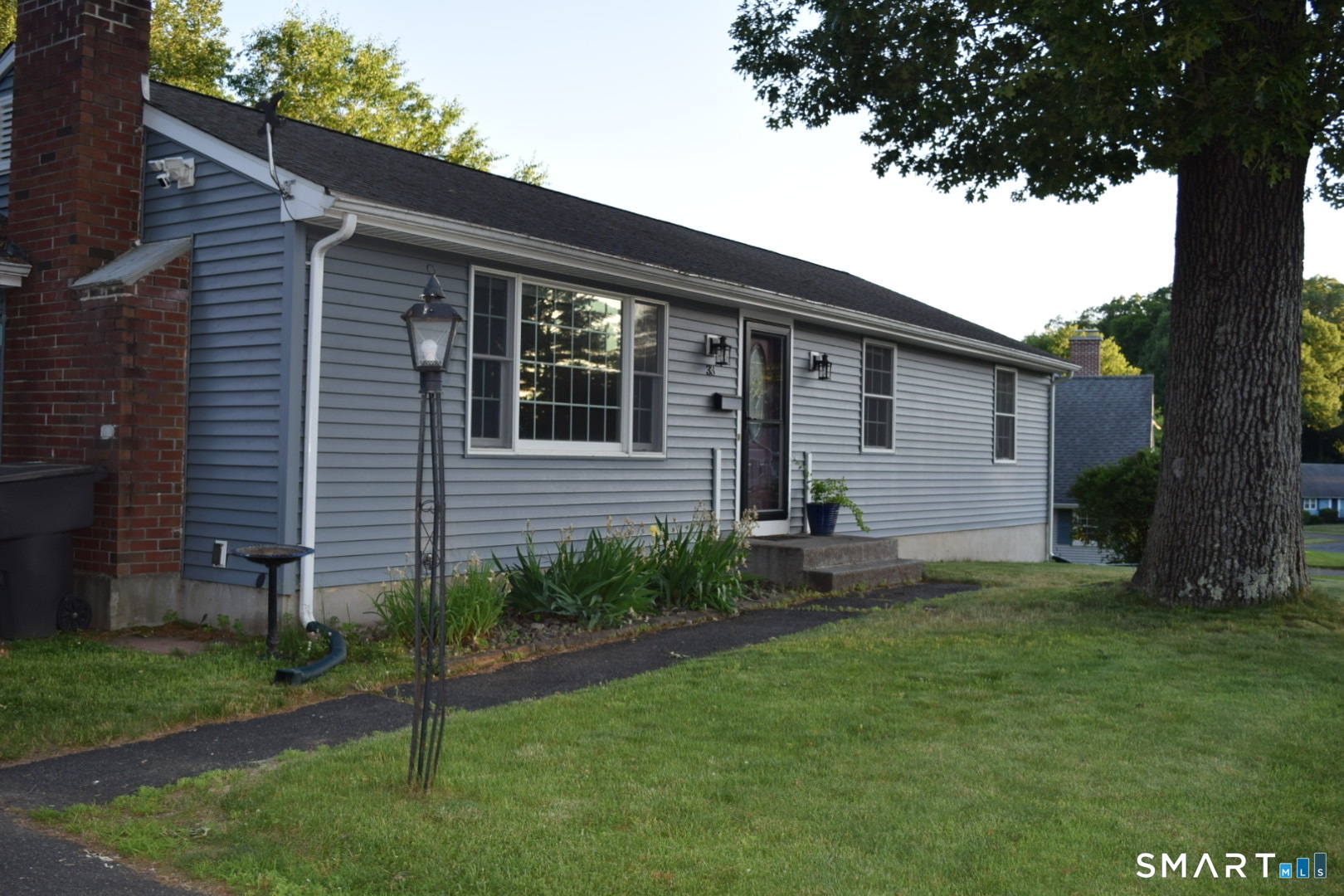 33 Douglas Drive