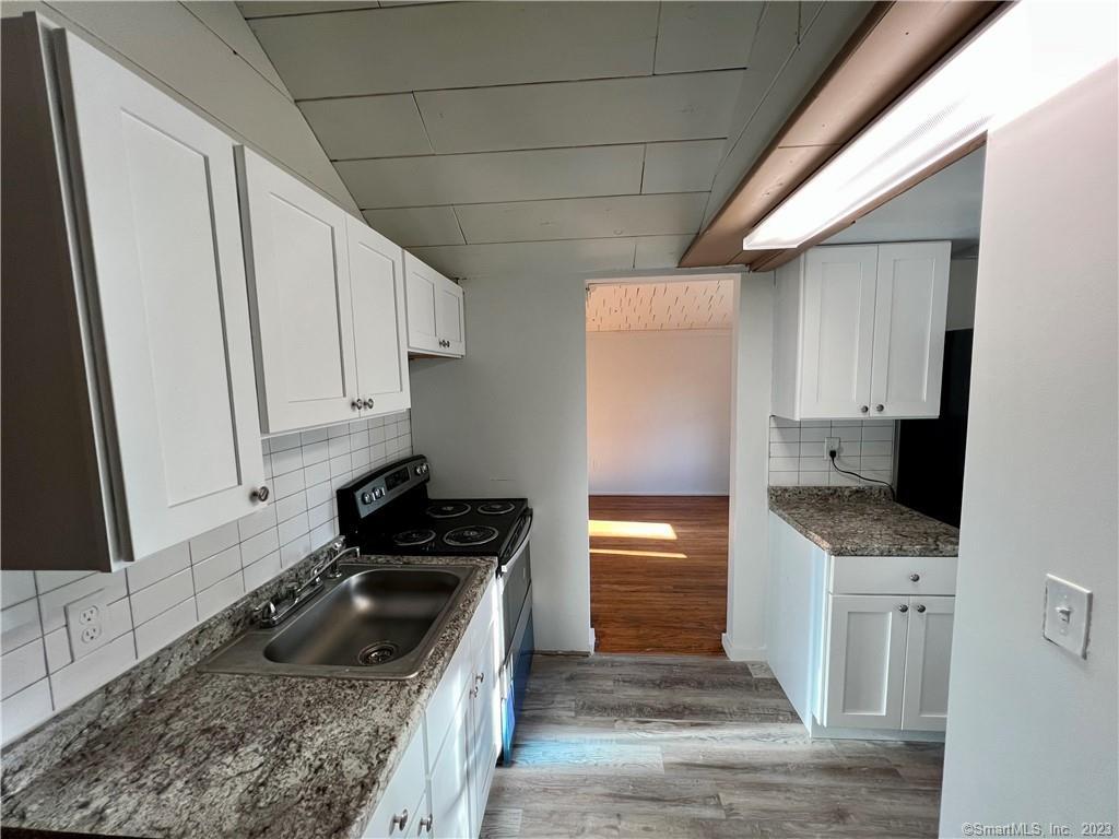 39 Waterbury Road E3