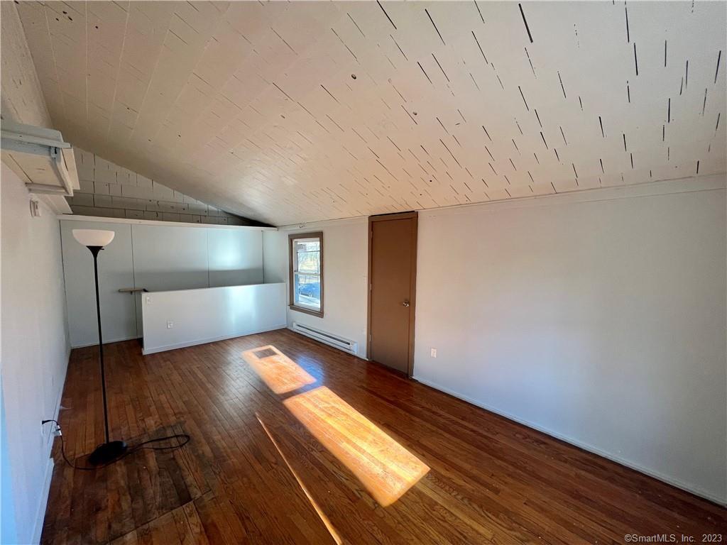 39 Waterbury Road E3