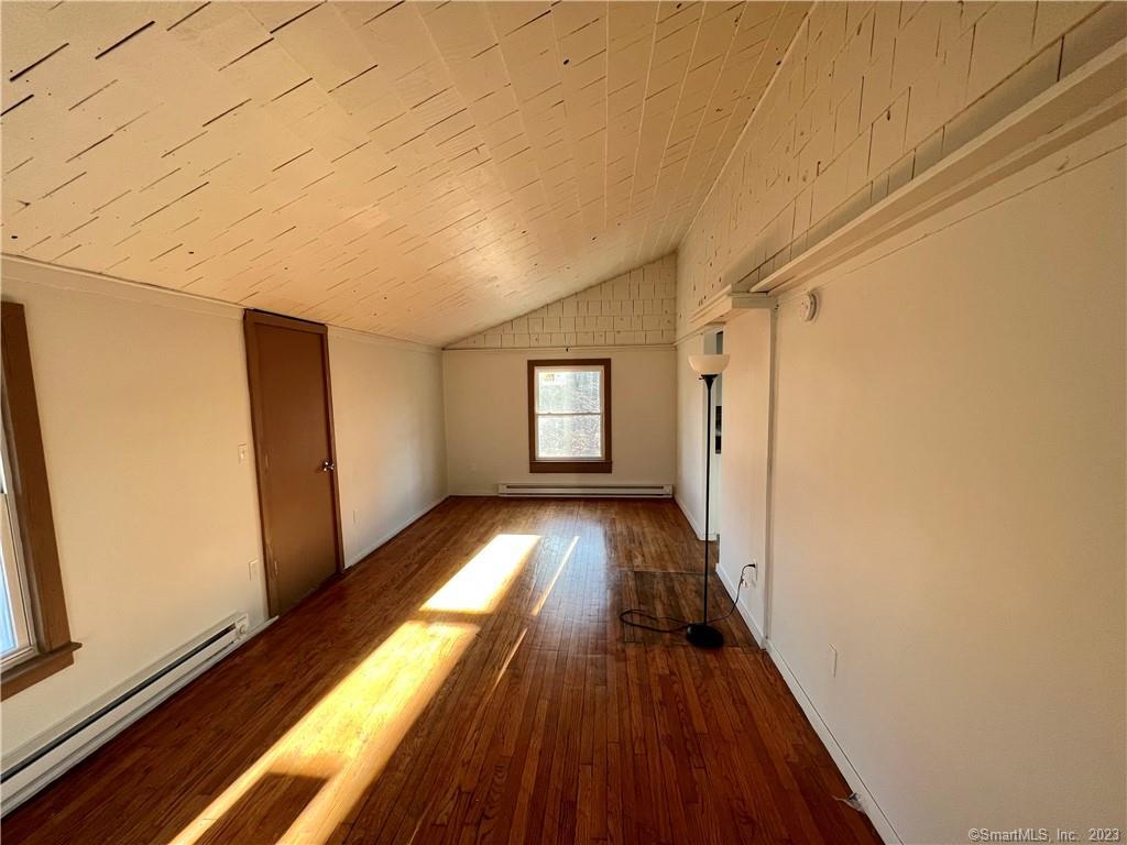 39 Waterbury Road E3