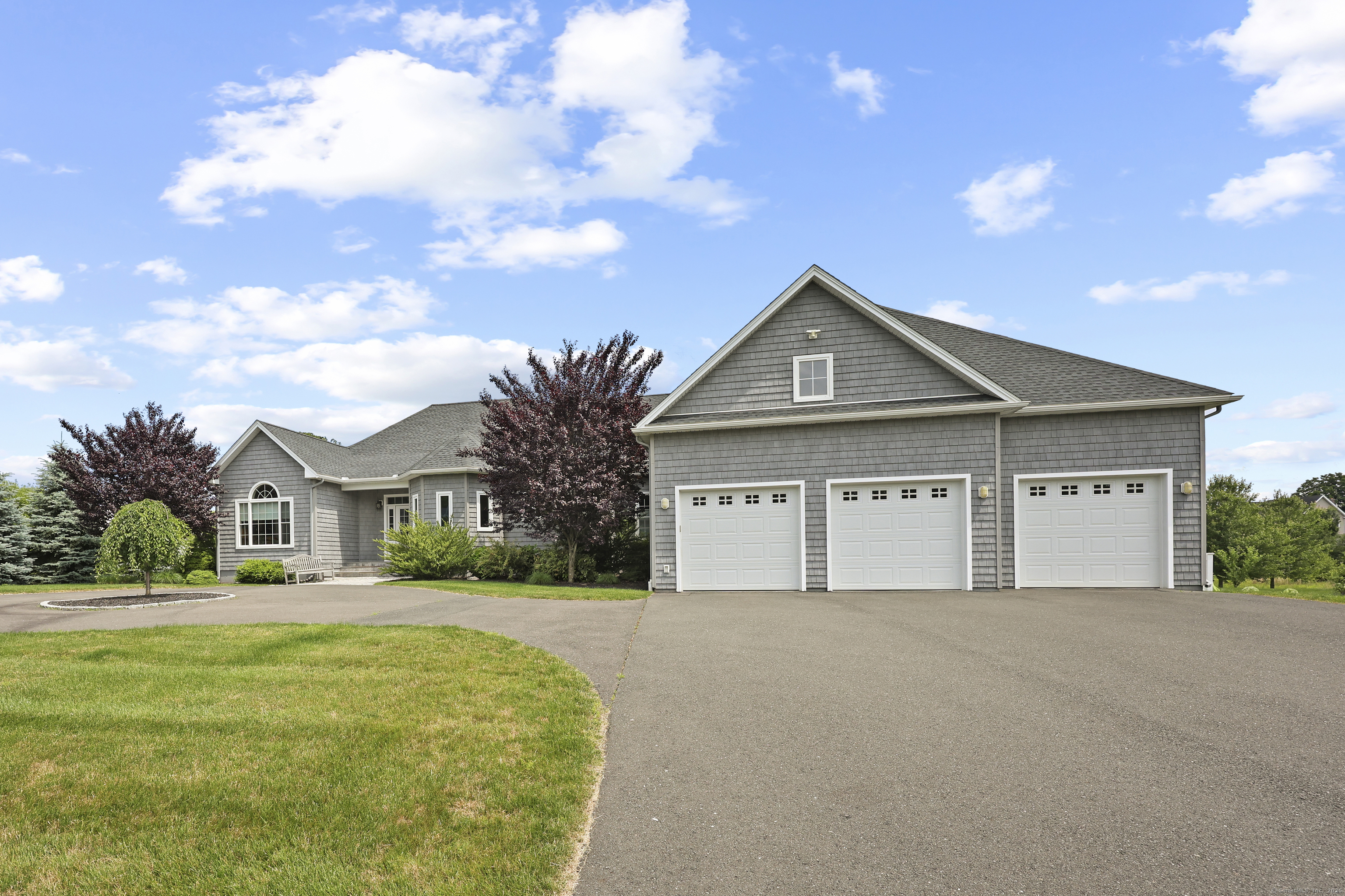 8 Amolia Farms Road