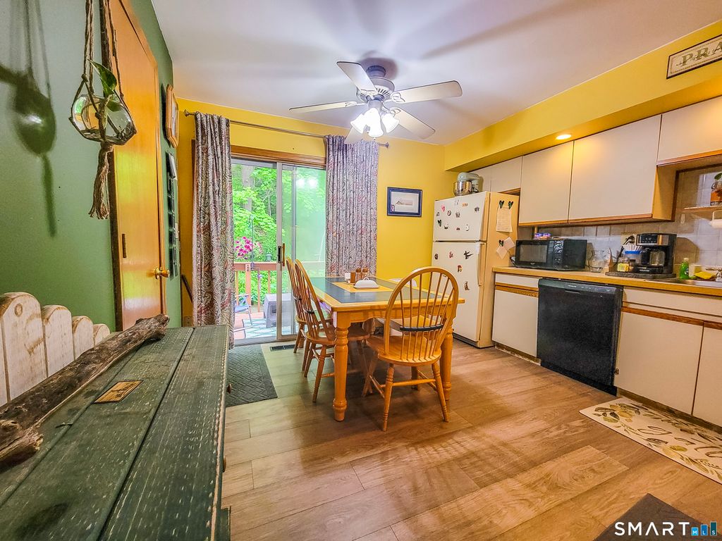 Photo of 233 Derby Avenue #503, Derby, CT 06418 (MLS # 24175048)