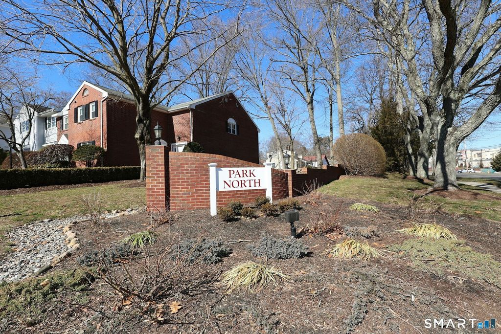 Photo of 3997 Park Avenue #3997, Fairfield, CT 06825 (MLS # 24159290)