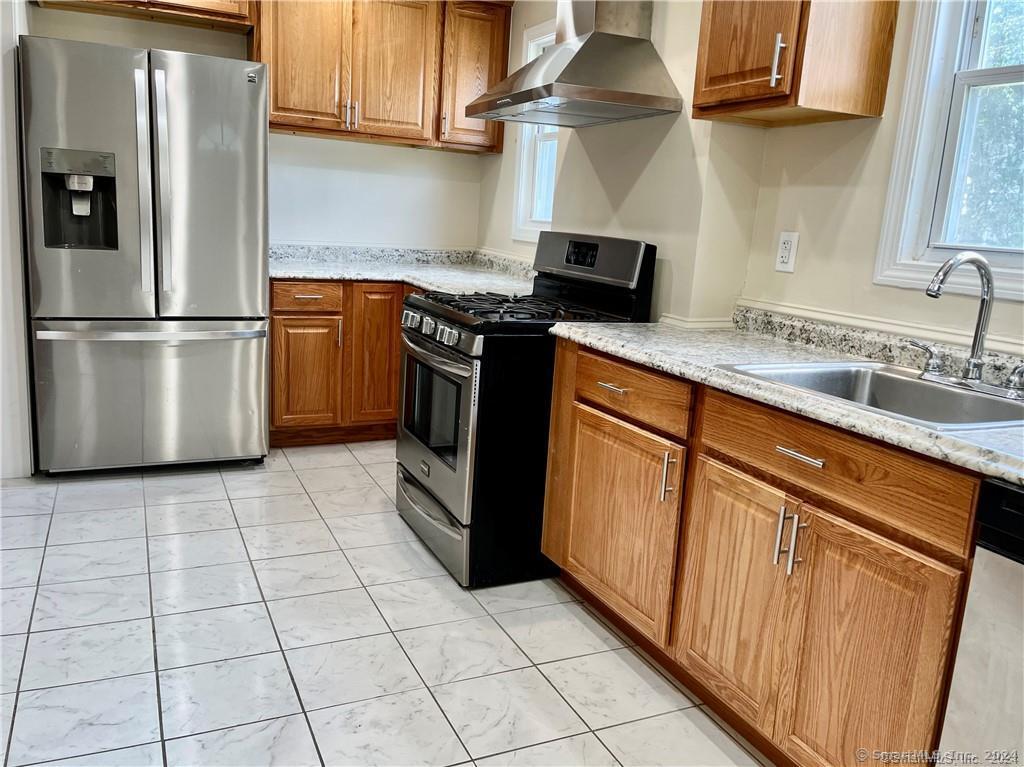 73 Walnut Street, Manchester, Connecticut image 8