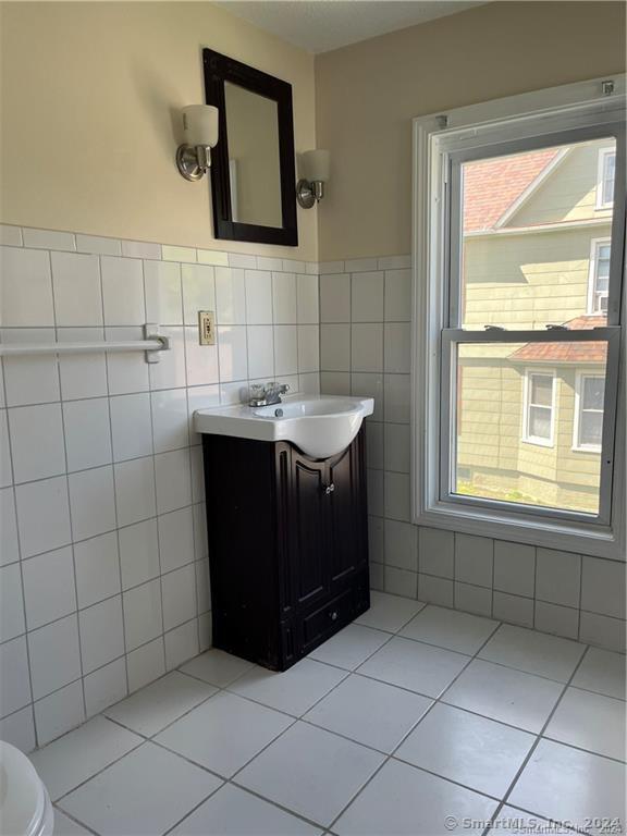 73 Walnut Street, Manchester, Connecticut image 21