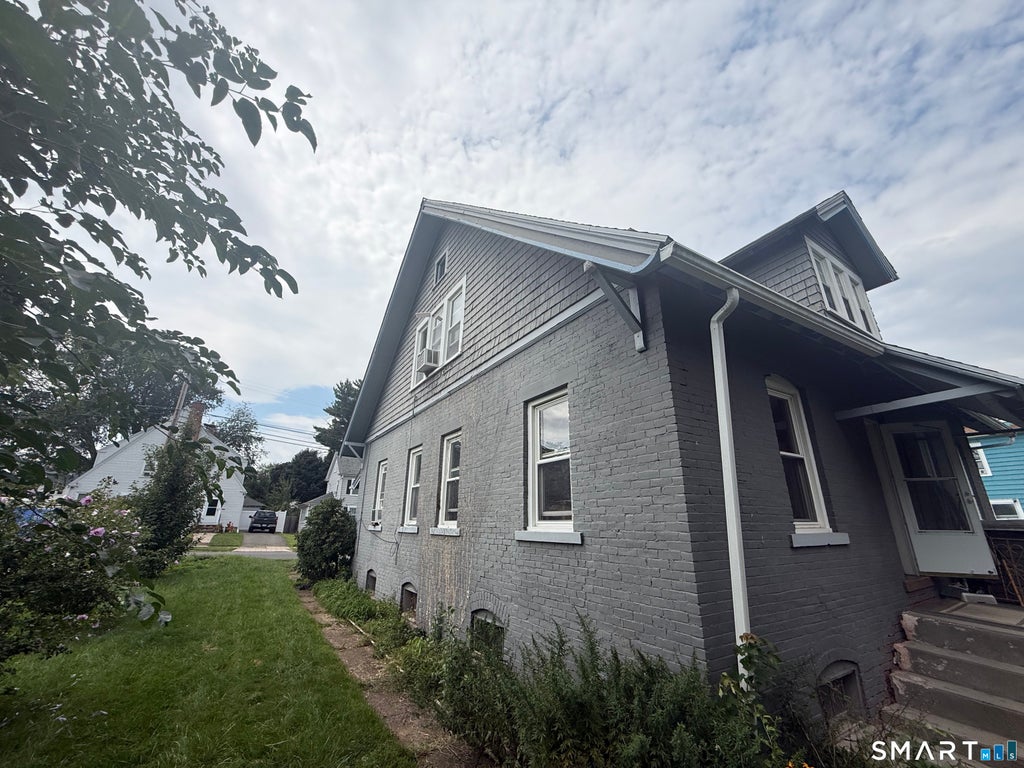 Photo of 19 N Wellington Street, New Britain, CT 06053 (MLS # 24203410)