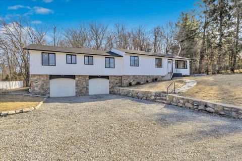 638 Elm Street Monroe CT 06468