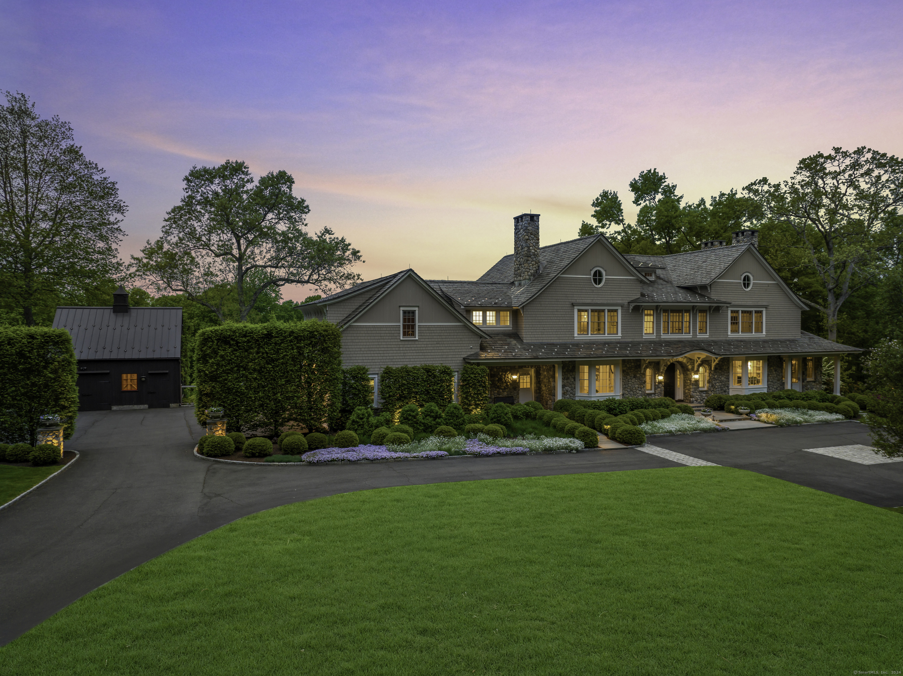 56 Pequot Lane, New Canaan, Connecticut - 5 Bedrooms  
7.5 Bathrooms  
14 Rooms - 