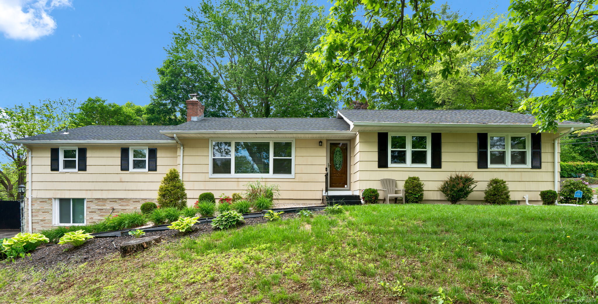 Property for Sale at Jepson Lane, Meriden, Connecticut - Bedrooms: 3 
Bathrooms: 3 
Rooms: 6  - $370,000