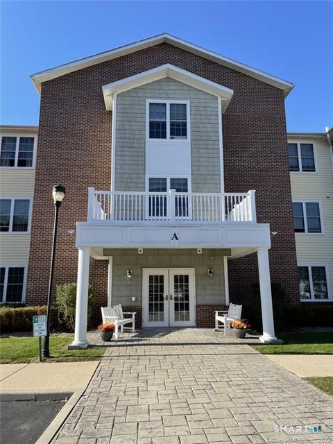 Condo For Rent - 2590 Gold Star Highway #104<br/> New London County, Groton, CT 06355