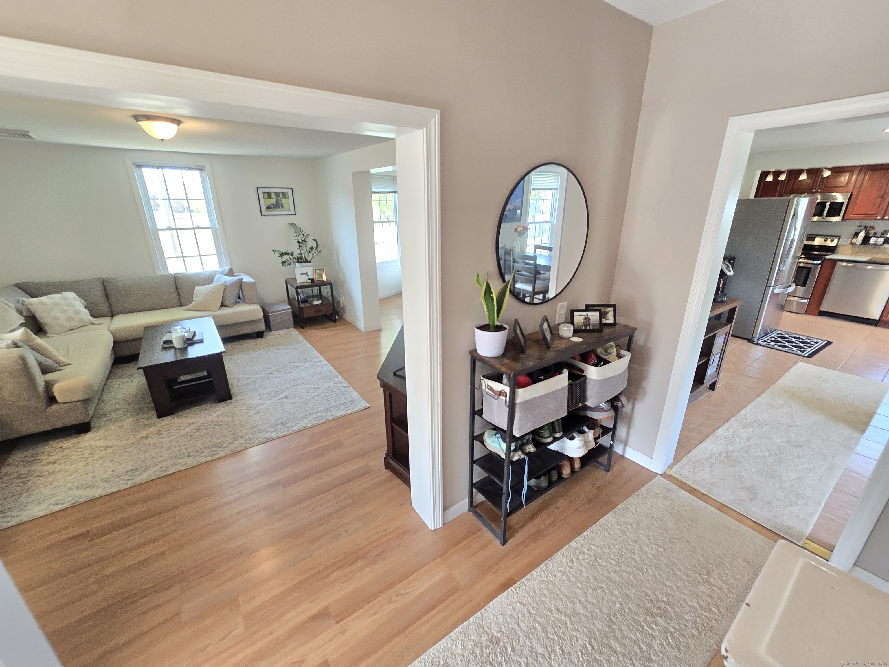 East Windsor, Connecticut 06016, United States, 3 Bedrooms Bedrooms, ,2 BathroomsBathrooms,Residential,Active,228465