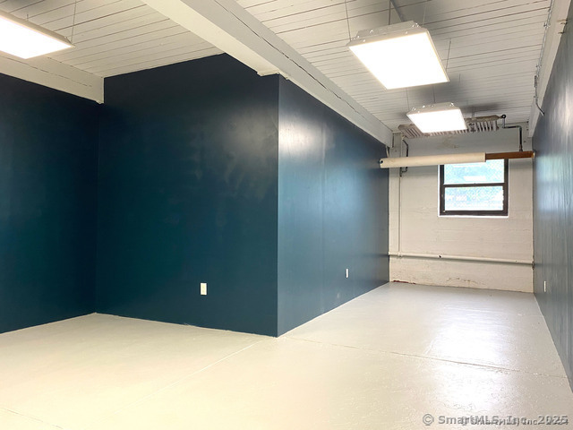 Manchester, Connecticut 06040, United States, ,Residential,Active,38729