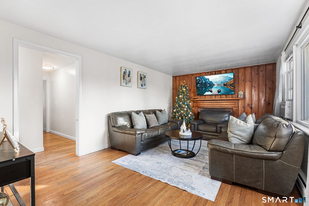 Photo of 12 Sention Avenue, Norwalk, CT 06850 (MLS # 24144739)