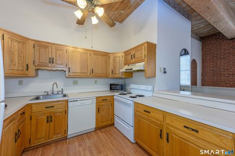Tiny photo for 319 New Britain Road #APT 215, Berlin, CT 06037 (MLS # 24150390)